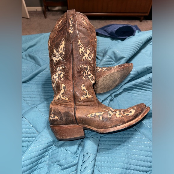 COPY - Johnny Ringo Leopard Print Boots - Picture 4 of 8